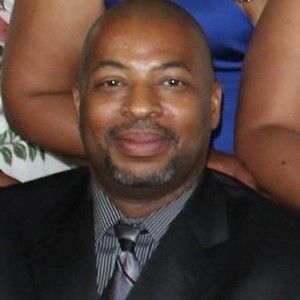 Meet your Posher, Kenneth